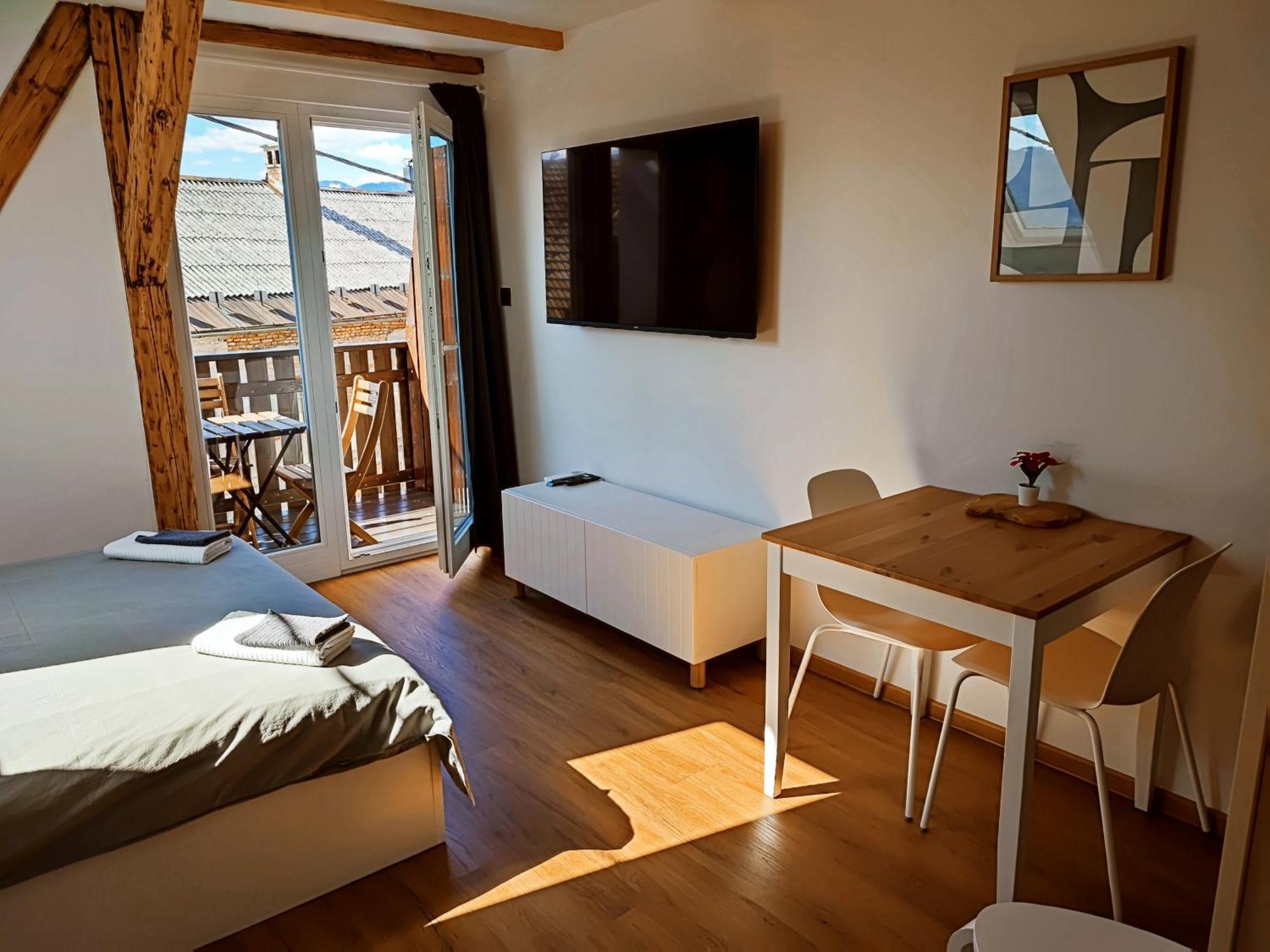 Corner House Apartments Near Lake Bled Radovljica Exterior photo